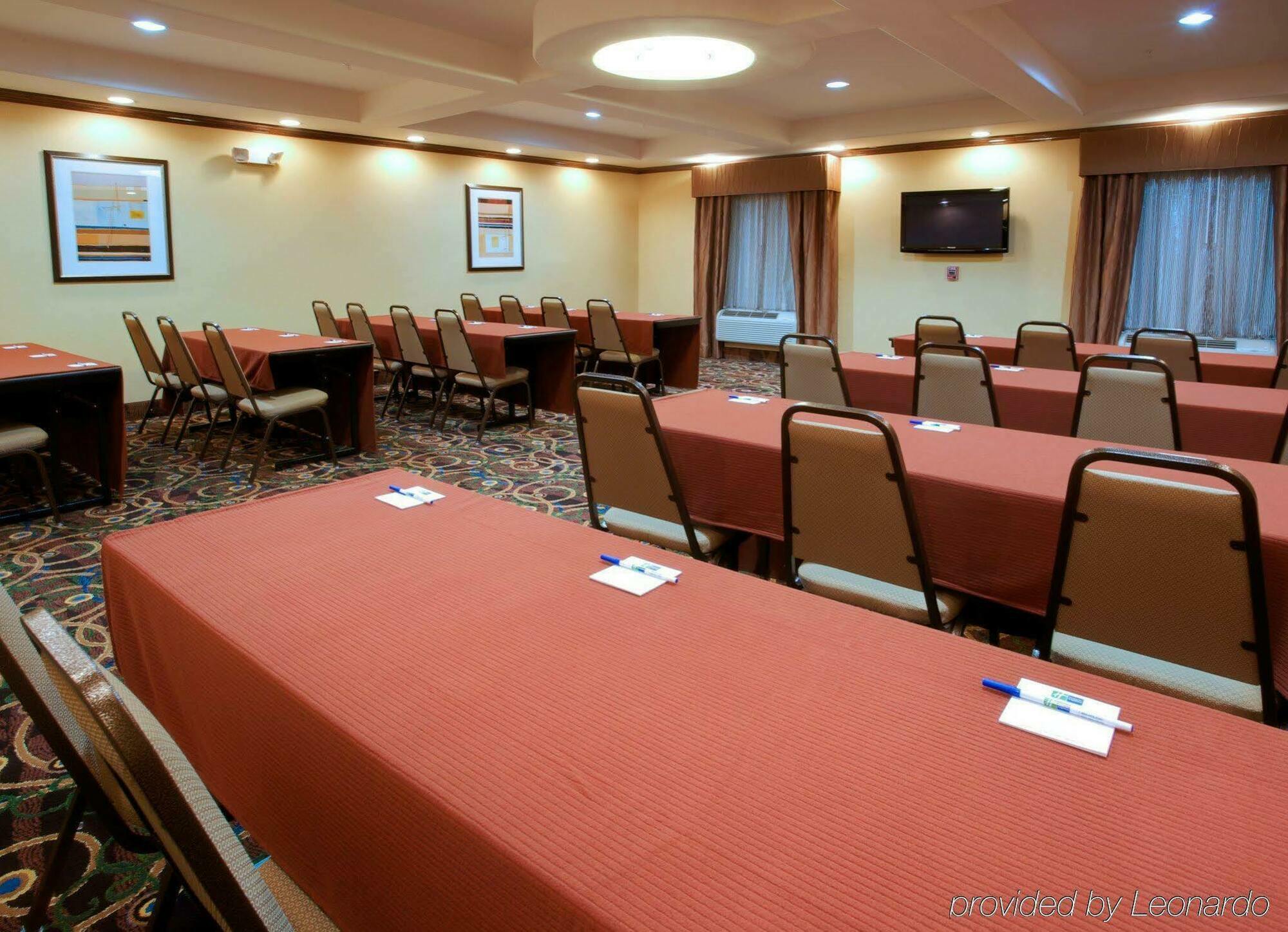Holiday Inn Express Hotel & Suites Waller By Ihg Ngoại thất bức ảnh